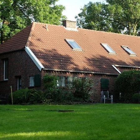 Landhaus Up De Warft - Stoertebecker Werdum Exterior foto